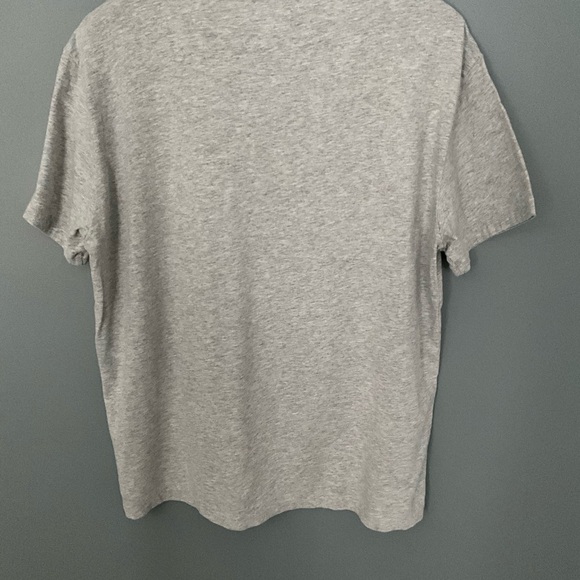 MEN’S POLO RALPH LAUREN VNECK SHORT SLEEVE TSHIRT SIZE MEDIUM - Picture 3 of 3